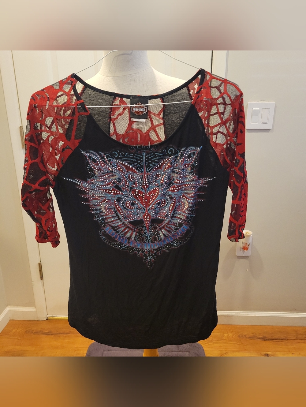 🏍EUC~ HARLEY-DAVIDSON Black Top with Red Mesh. RHINESTONES
